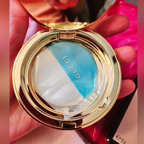 Gucci Sun-Kissed Glow Bronzer+Dust Bag+Brush NIB - Picture 8 of 16